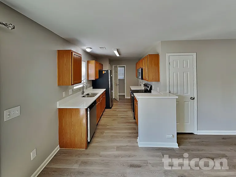 316 Drooping Leaf Rd — Photo 5
