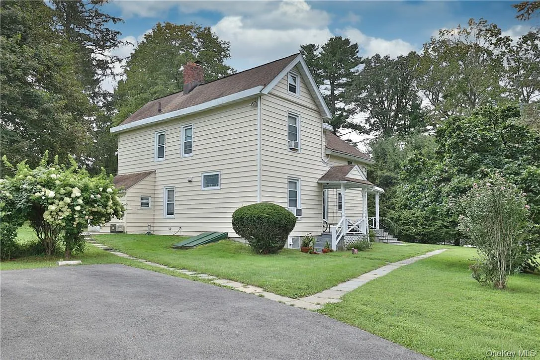 2 bed, 1.0 bath, 1100 sqft, $4,500 — Photo 1