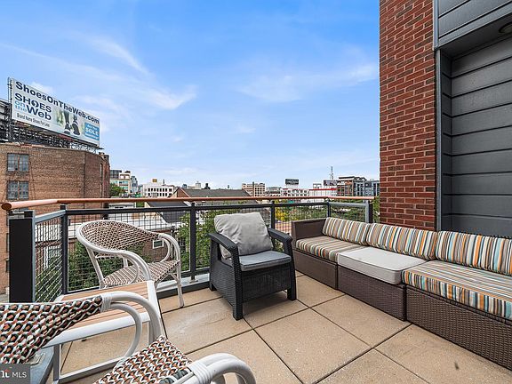 4th image of 317-319 Vine St #511