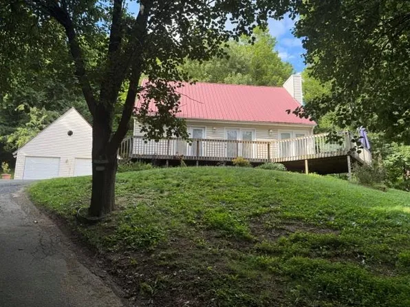 16109 Rich Valley Rd, Abingdon, VA 24210