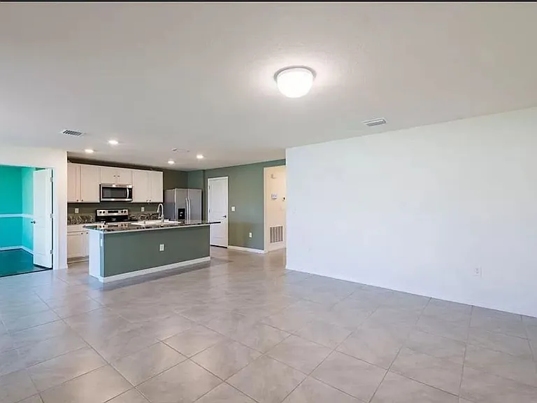 16709 Parker River St — Photo 7