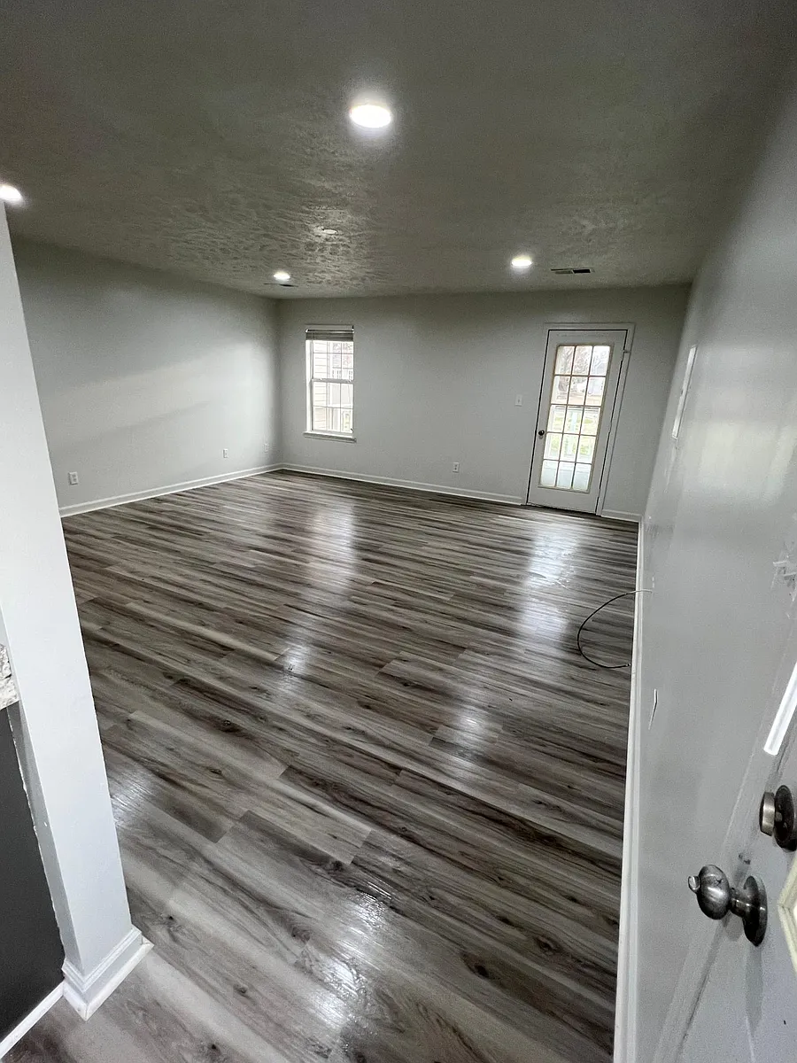 Building Photo - 119 Morisch Rd