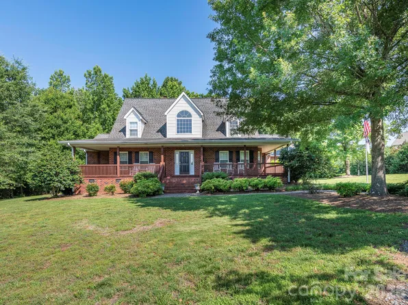 4440 Hucks Rd, Charlotte, NC 28269