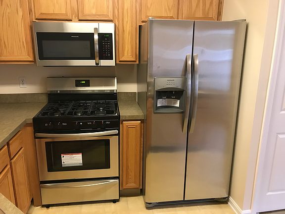 2nd image of 15692 Foxglove Ln