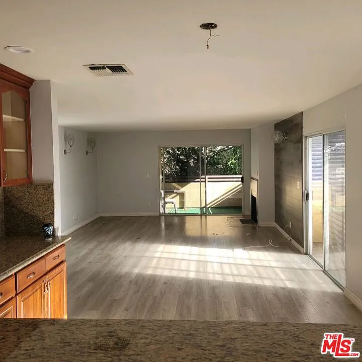 2 bed, 2.0 bath, 1214 sqft, $3,395 — Photo 1