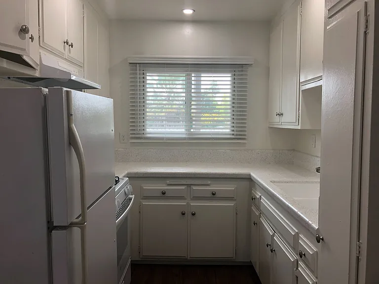 2631 A Street — Photo 3