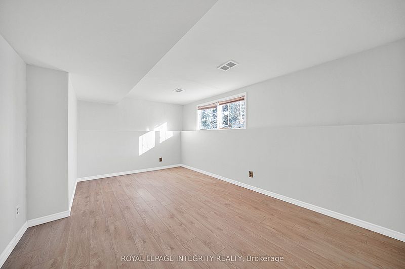 Ottawa House for rent - 4 Bedrooms — photo 21