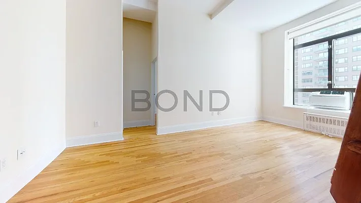 Rented by Bond New York | media 1