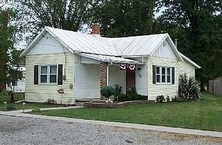 2nd image of 304 Walnut St