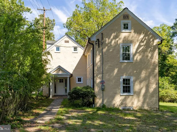 2315 Hickory Rd, Plymouth Meeting, PA 19462