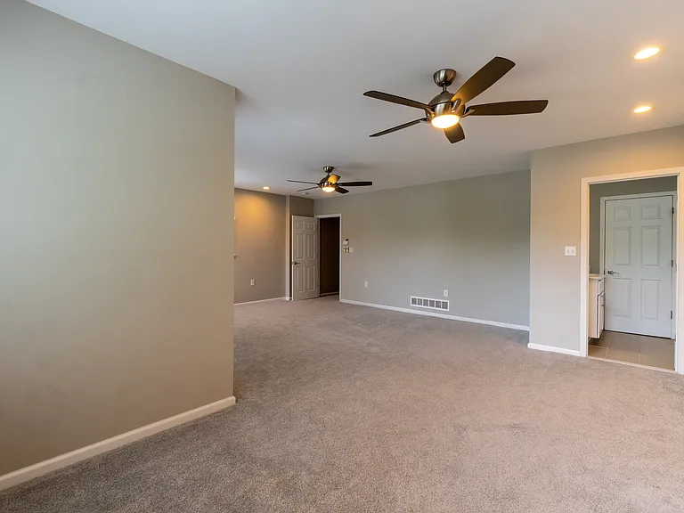 2604 Manchester Rd — Photo 26