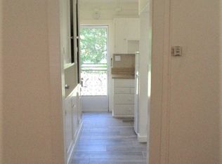 1436 De La Vina St #A, Santa Barbara, CA 93101