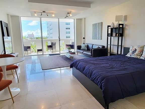 3rd image of 800 West Ave APT 624