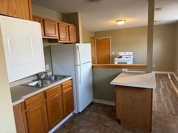 3rd image of 8113 Bass Lake Rd APT 1