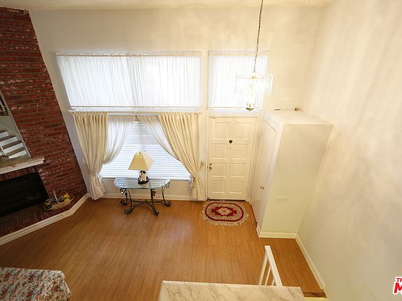 5th image of 20224 Sherman Way Unit 38