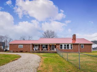 1032 Brickyard Ave, Milton, WV 25541