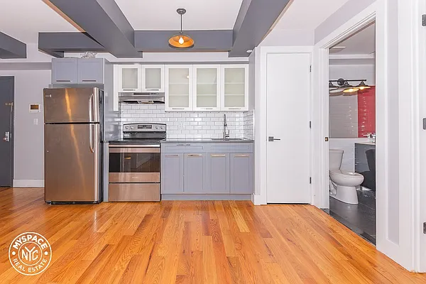 Rented by MySpaceNYC | media 40