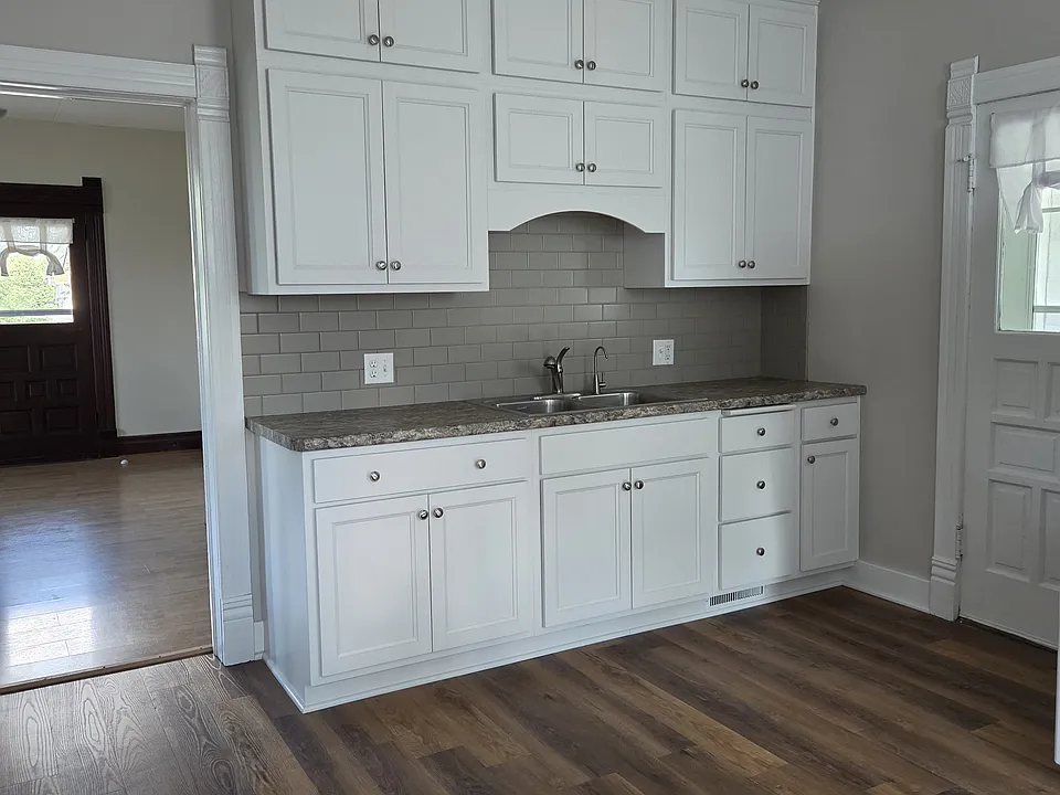 New cabinets, counter and dedicated drinking water faucet with filter