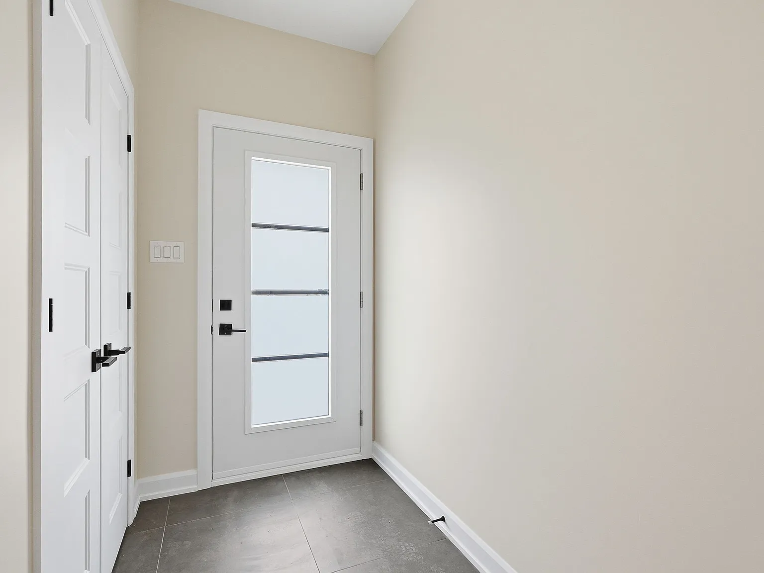 3094 Ave du Quai — Photo 3