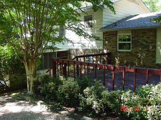 3rd image of 3224 Stanford Cir