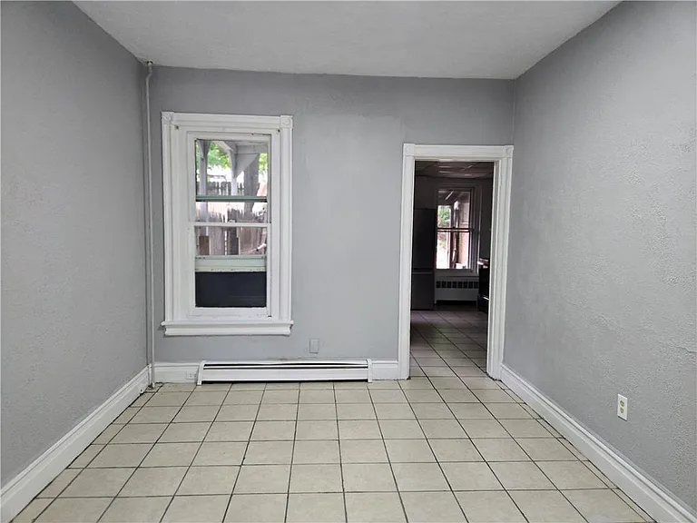 436 Pierce St — Photo 4