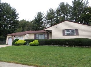 14 Durst Dr, Milltown, NJ 08850