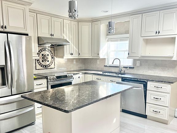 3rd image of 5746 229th St #4F