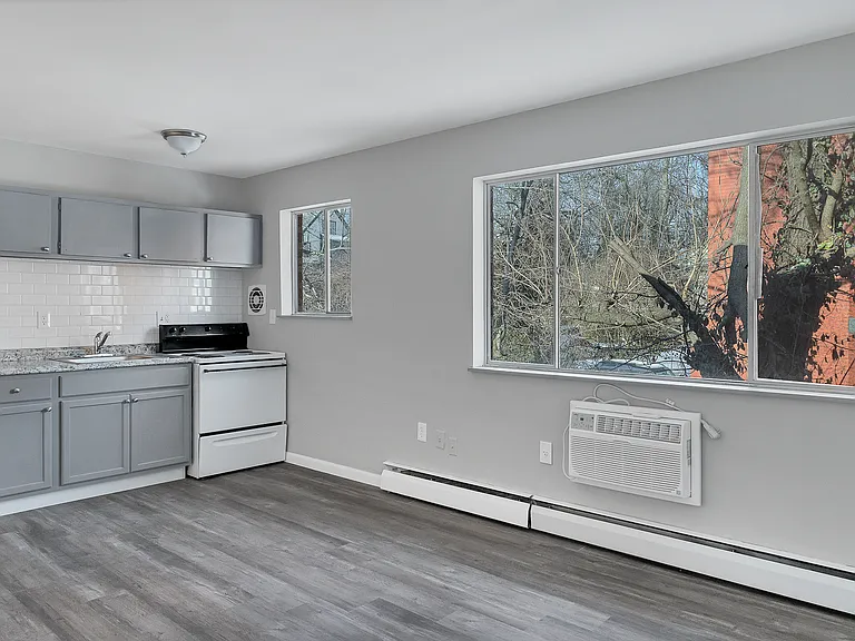 1007 Dana Ave #11 — Photo 1