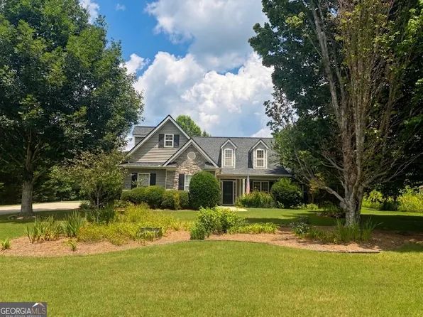 247 Meadows Dr, Senoia, GA 30276