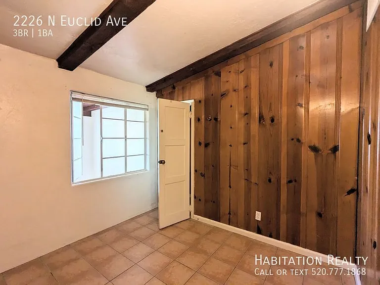 2226 N Euclid Ave — Photo 9