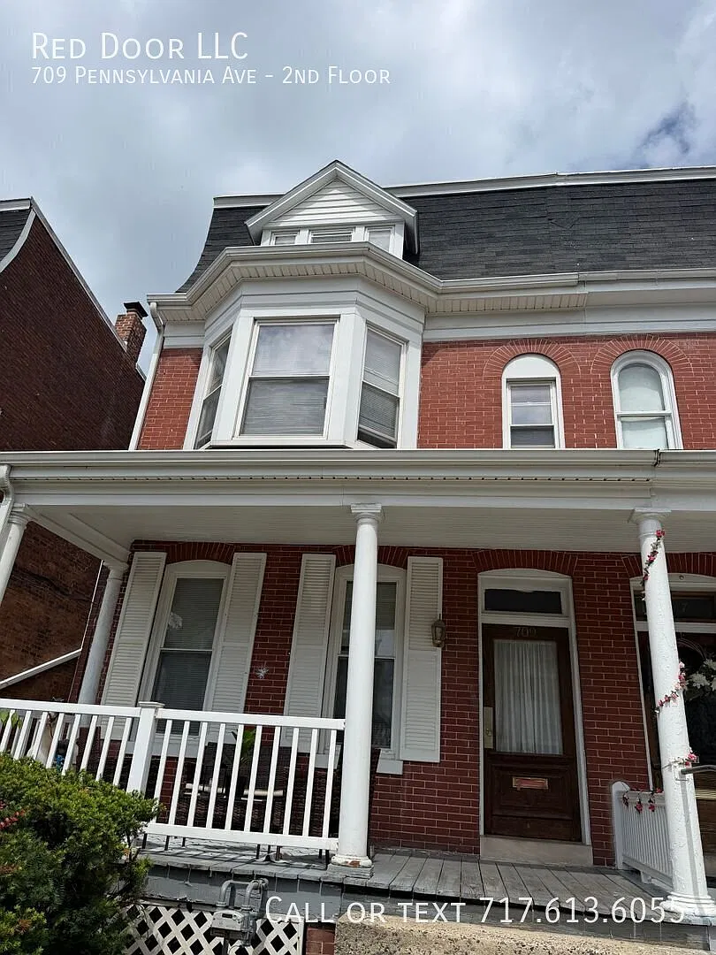 3bd 1.5 bath Apartment in the Avenues — Photo 1
