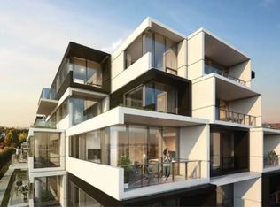 8080 Oak St #205, Vancouver, BC V6M2V5