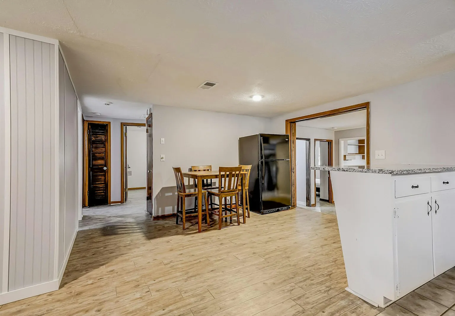 7387 Dostie Drive East, Unit R2 — Photo 3