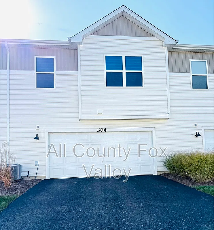 2 bed, 2.0 bath, 1468 sqft, $2,550 — Photo 2