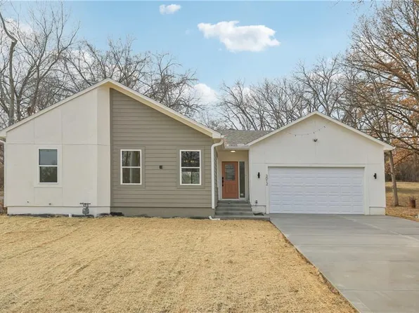 3012 N 63rd St, Kansas City, KS 66104