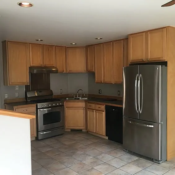 2 bed, 1084 sqft, $2,400 — Photo 4