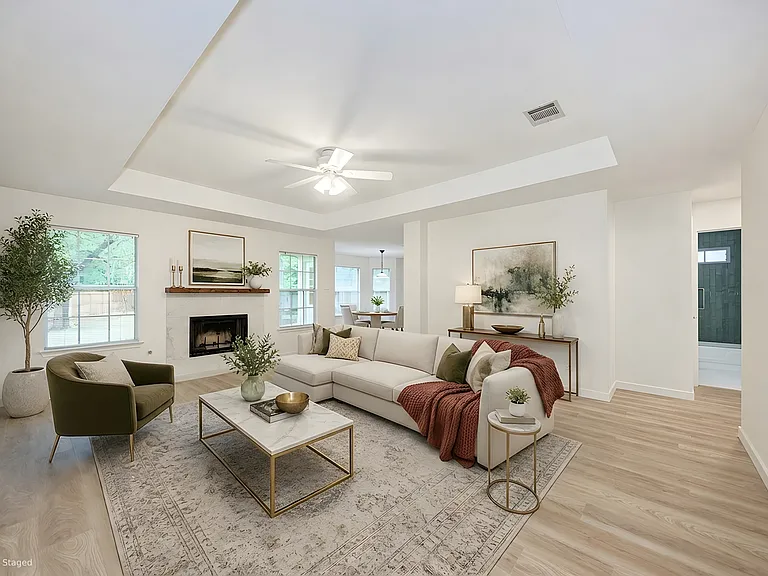 Open Living and dining space, Perfect for relaxing and entertaining. Virtually staged