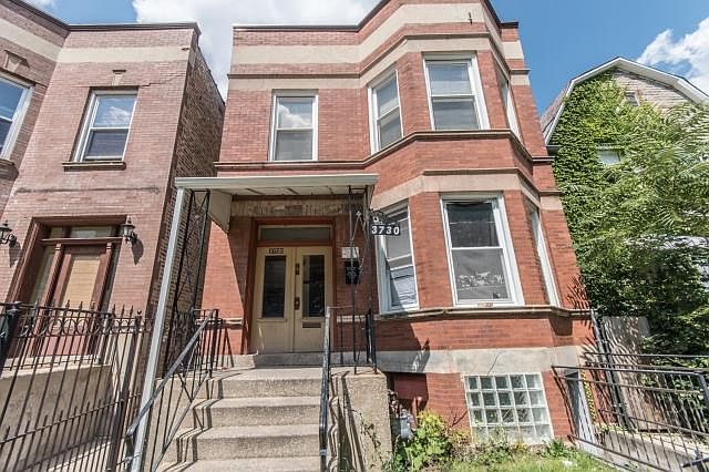 1st image of 3730 W Dickens Ave #2