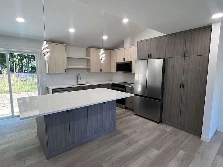 14402 SE Main St #A — Photo 9