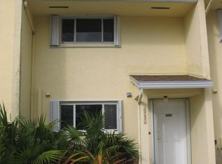 16236 SW 92nd Ave, Palmetto Bay, FL 33157