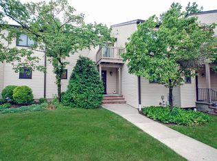 7 Cedar Ct, Flemington, NJ 08822