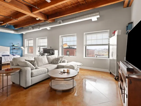 60 Dudley St APT 322, Chelsea, MA 02150