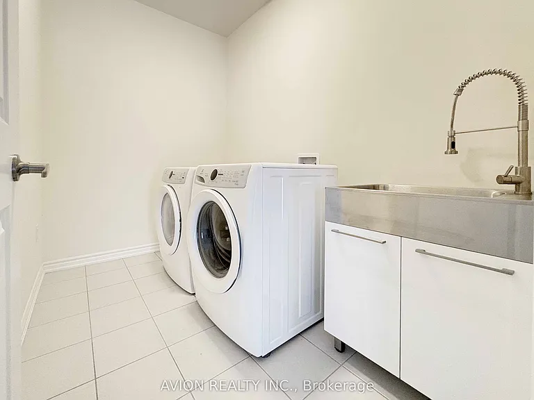 74 Puisaya Dr — Photo 10
