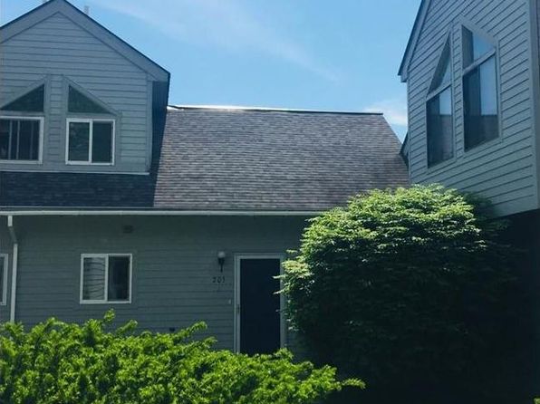 6 Rocky Hill Way Unit 205