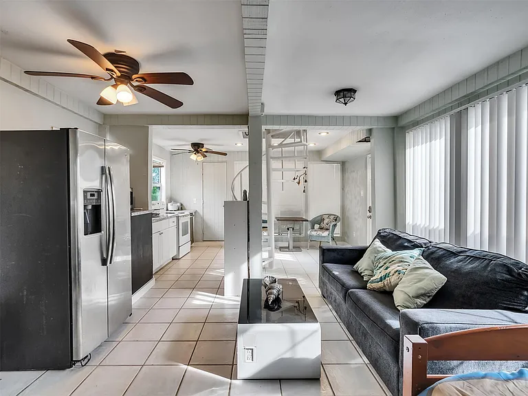 3529 Avenue M — Photo 14