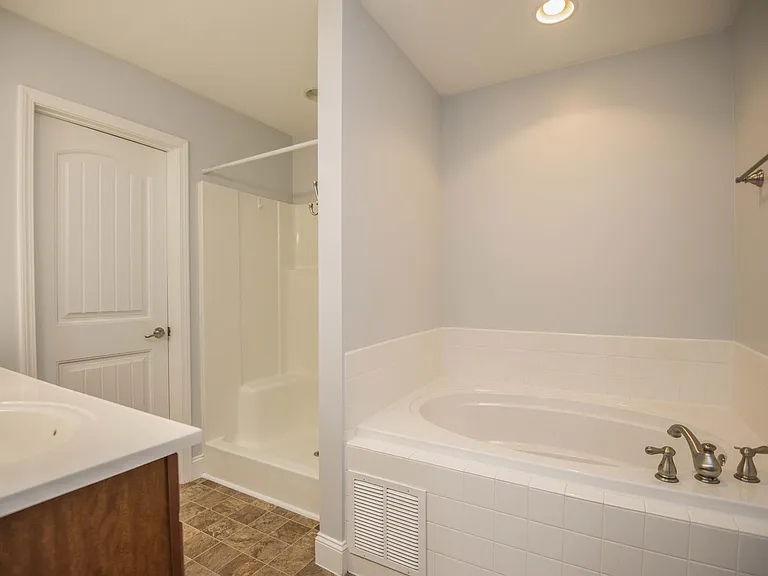 1509 Chariot Ln #H — Photo 38