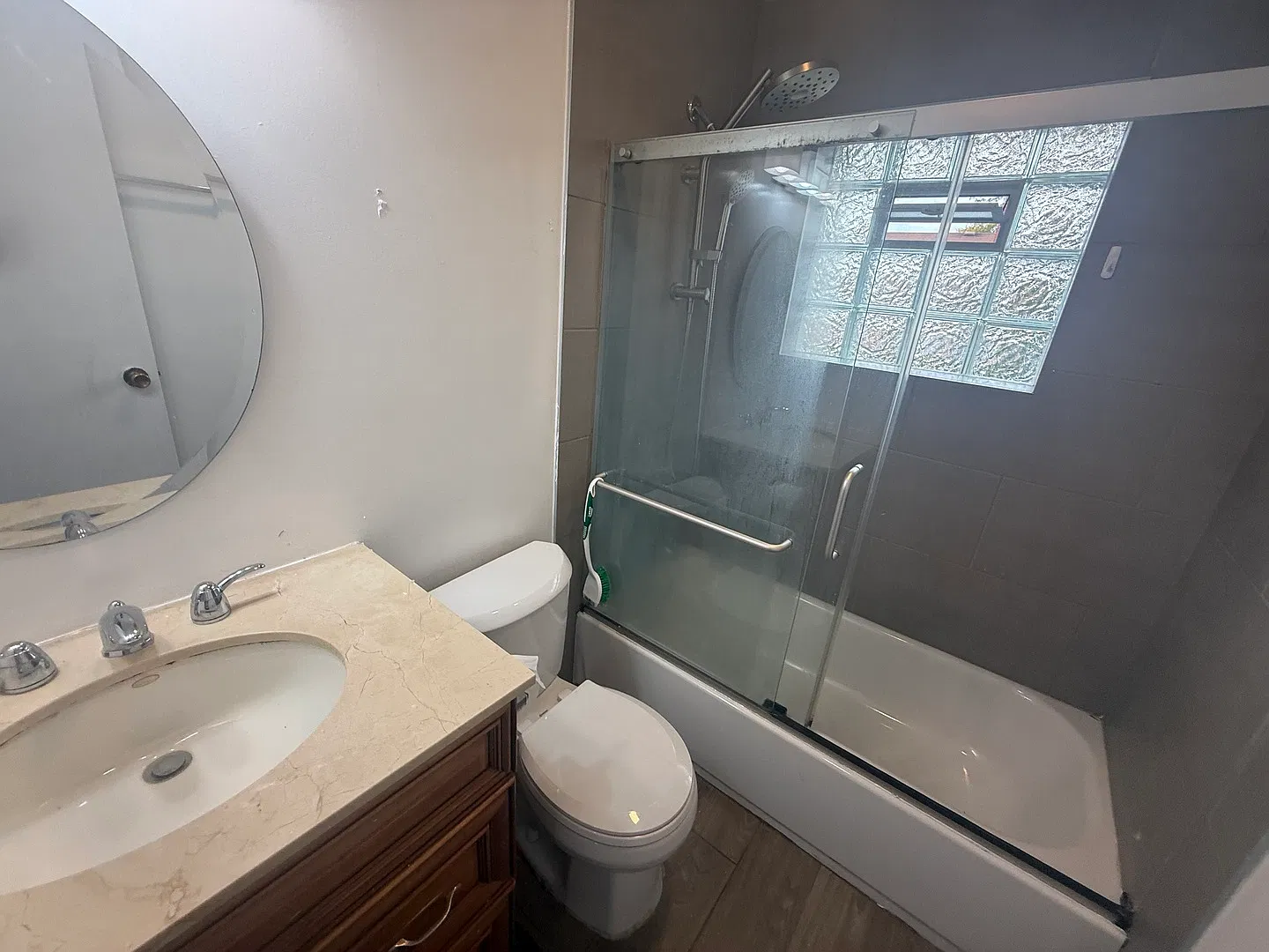 3 bed, 1.5 bath, 1333 sqft, $2,600 — Photo 3