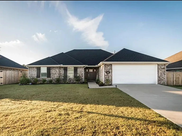 4401 SW Cornerstone Rd — Photo 1