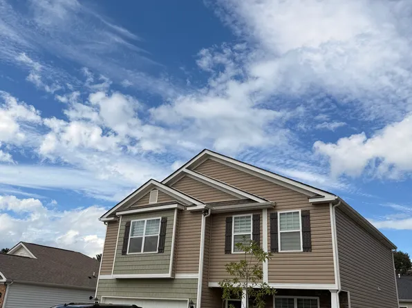 319 Woodnettle Ln, Arden, NC 28704