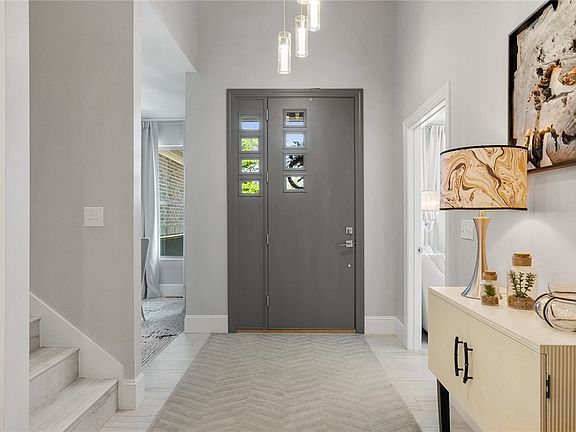 4th image of 140 Turnberry Rd